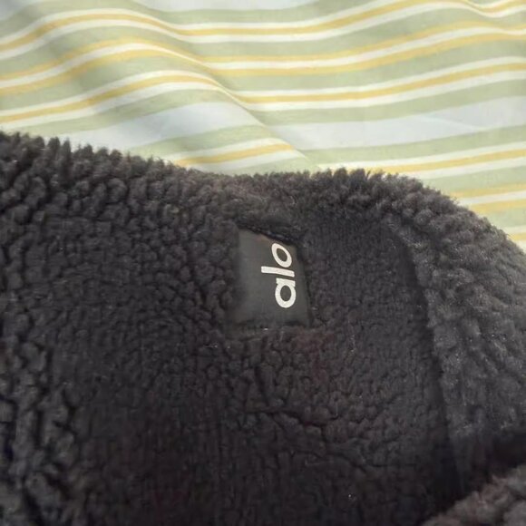 Alo Yoga Foxy Sherpa Jacket Black - Picture 7 of 7